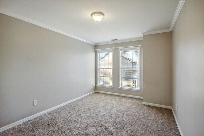 Building Photo - 5037 Colchester Ct