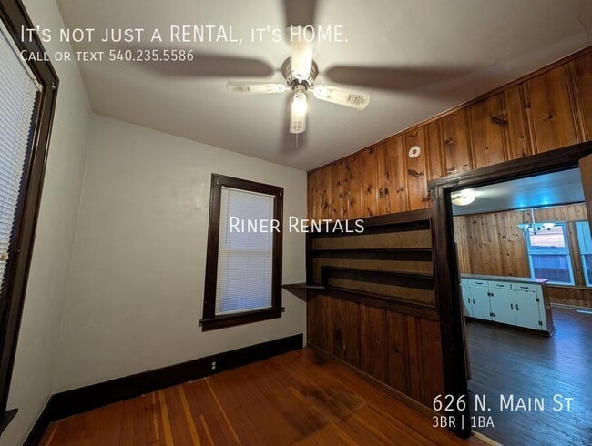 Building Photo - 626 N Main St