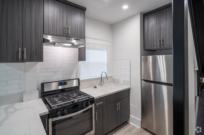 Kitchen - 300 San Juan