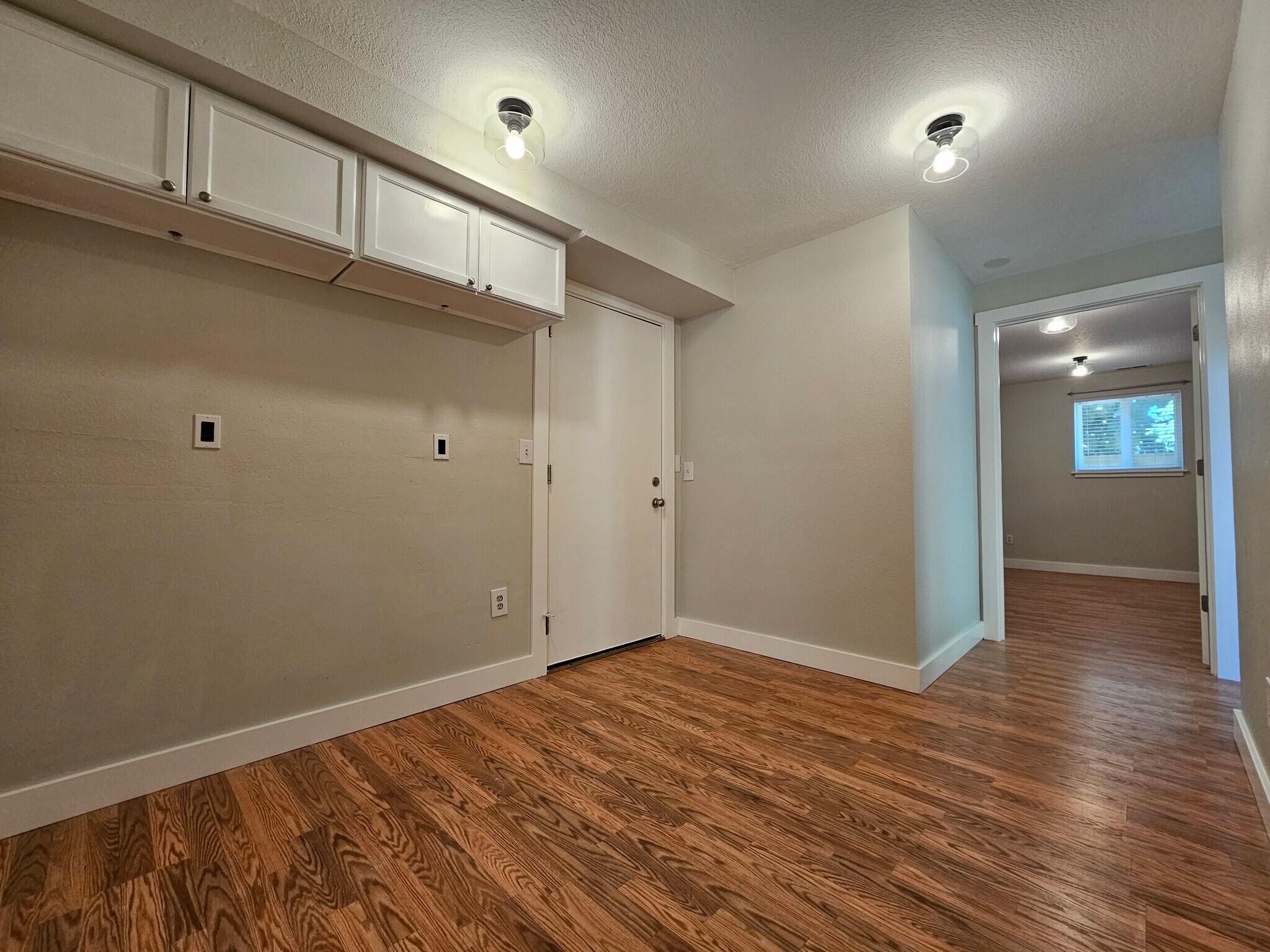 office area - main level - 13235 SE Oatfield Rd