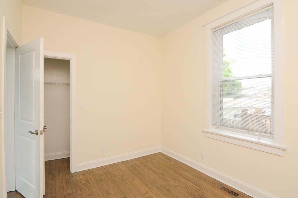 Building Photo - 2814 N Troy St