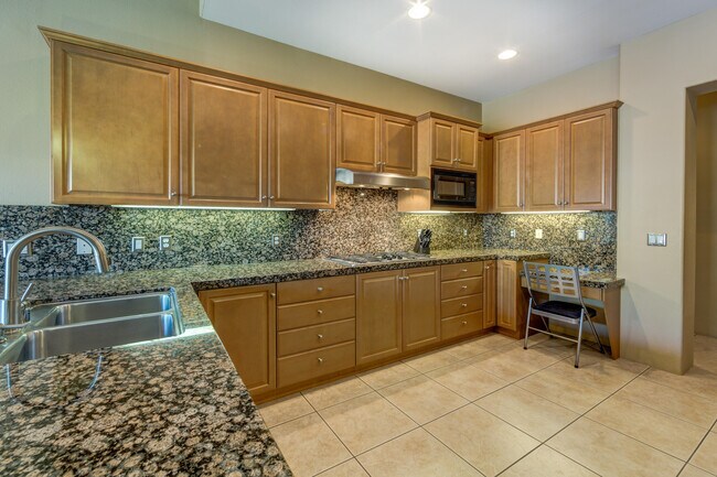 Building Photo - 79942 Julee Ct