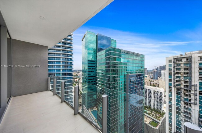 Building Photo - 300 Biscayne Blvd Way