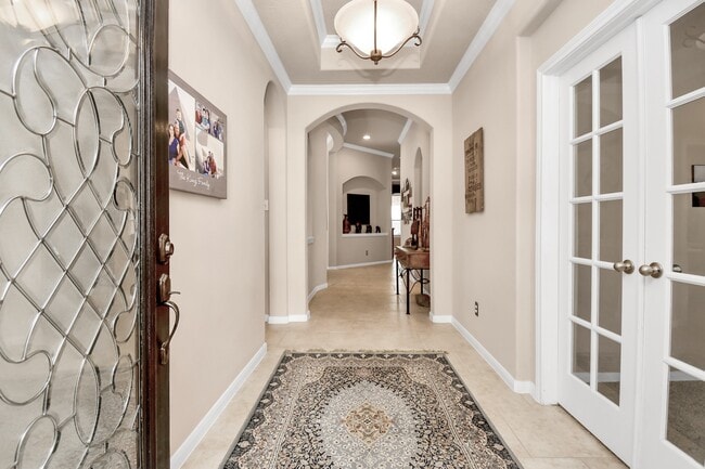 Building Photo - 8030 Crescent Knolls Dr
