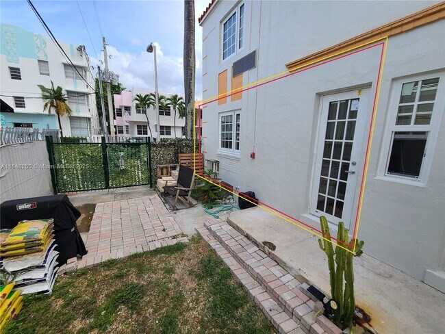 Building Photo - 439 15th St