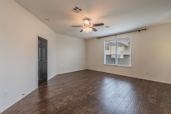 Building Photo - 407 Greener Dr