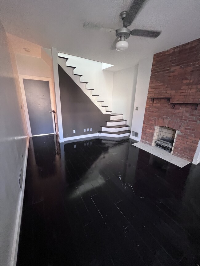 Second floor: Bonus loft space - 103 S 22nd St