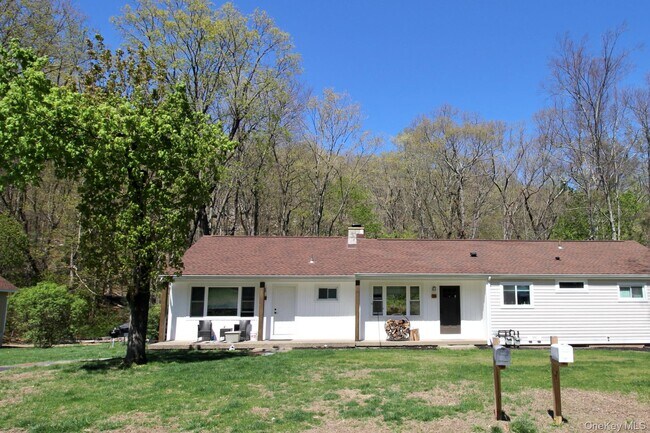 Building Photo - 18 Mountain Rd