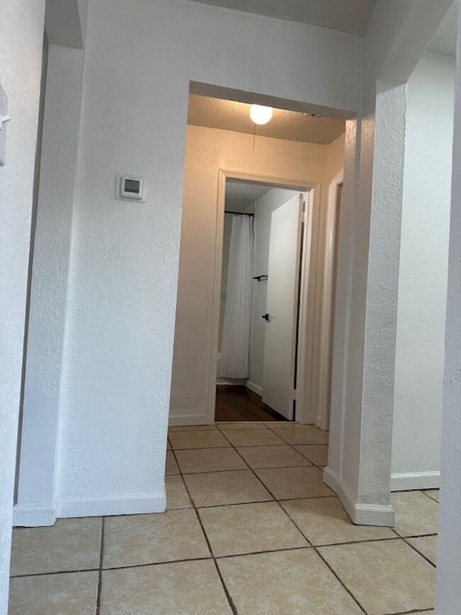 Building Photo - JP - Early