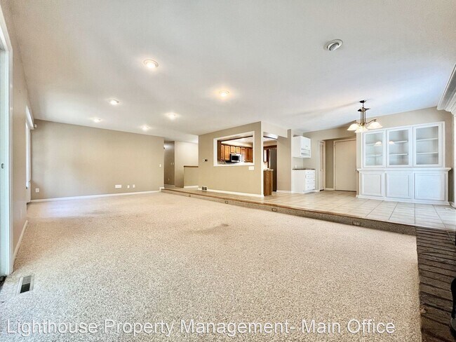 Building Photo - 4 br, 2.5 bath House - 4500 8th Ave