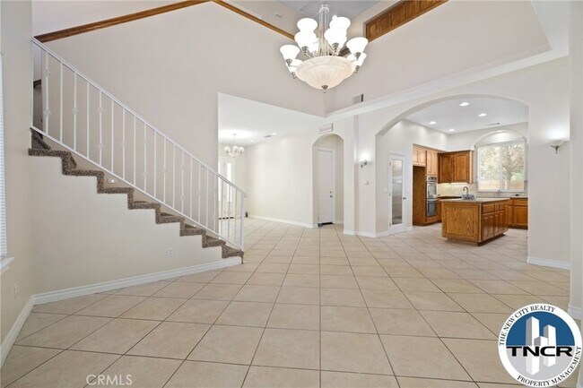 Building Photo - 17998 Vista Point Dr