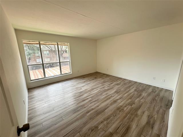 Building Photo - 10552 High Hollows Dr