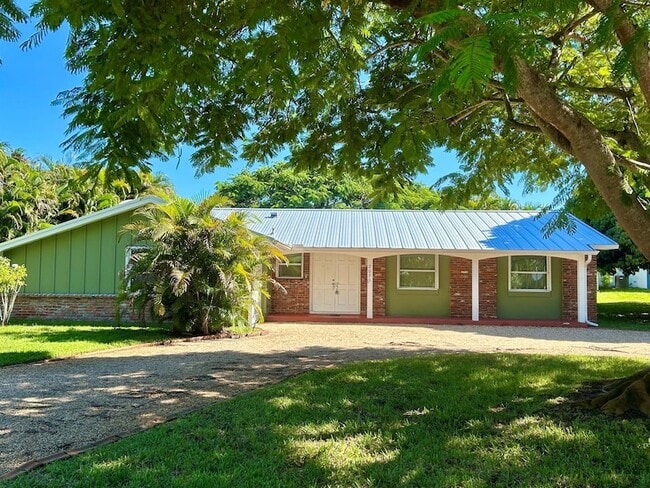 Primary Photo - 2095 NW Fork Rd
