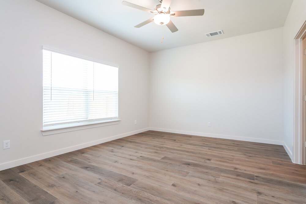 Building Photo - 1545 Harvester Dr