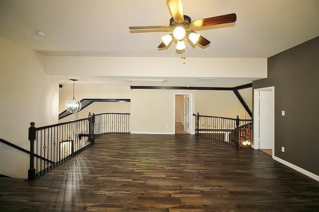 Building Photo - 110 White Oak Ln