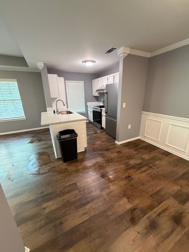 Building Photo - 50 Pebble Beach Cove