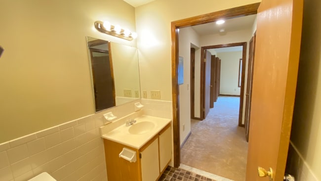 Building Photo - 1949 Western Ave