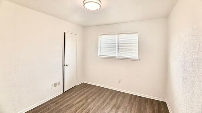 Building Photo - 16354 Villaret Dr