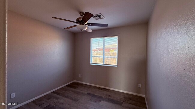 Building Photo - 1811 W Tonto St
