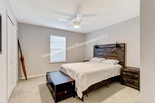 Building Photo - 14825 Rain Lily St