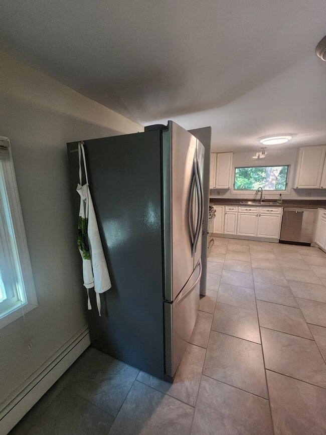 Building Photo - Charming Cottage-Style Home for Rent in Or...