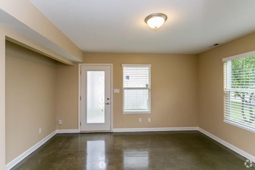 Interior Photo - Townhomes at Fall Creek Place