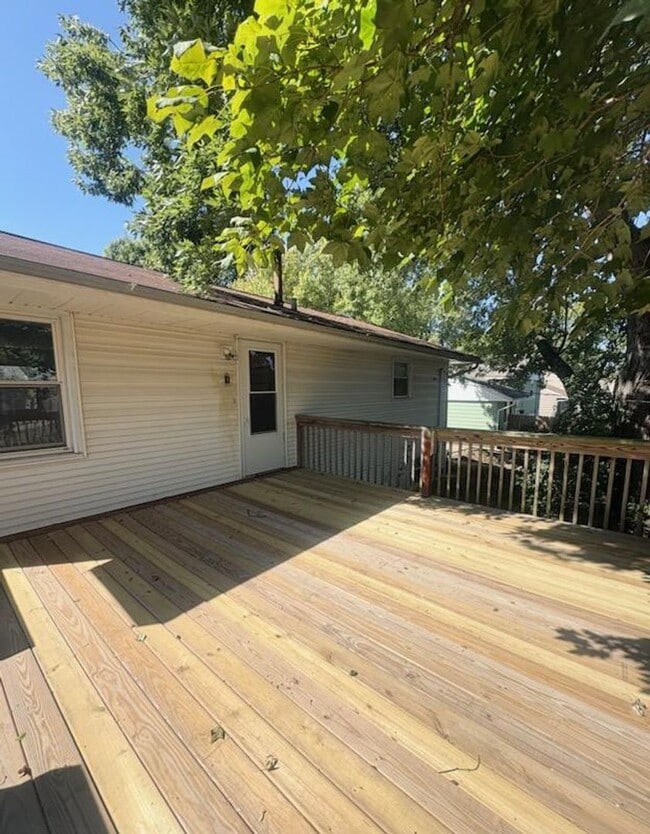 Building Photo - Remodeled 4 Bedroom House! MUST SEE!