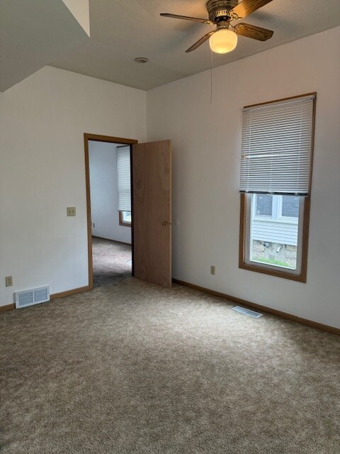 Bed 1 - 124 10th St N