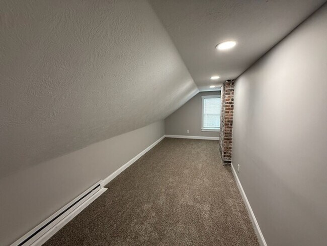 Building Photo - 1378-1380 Hamlet (Park)