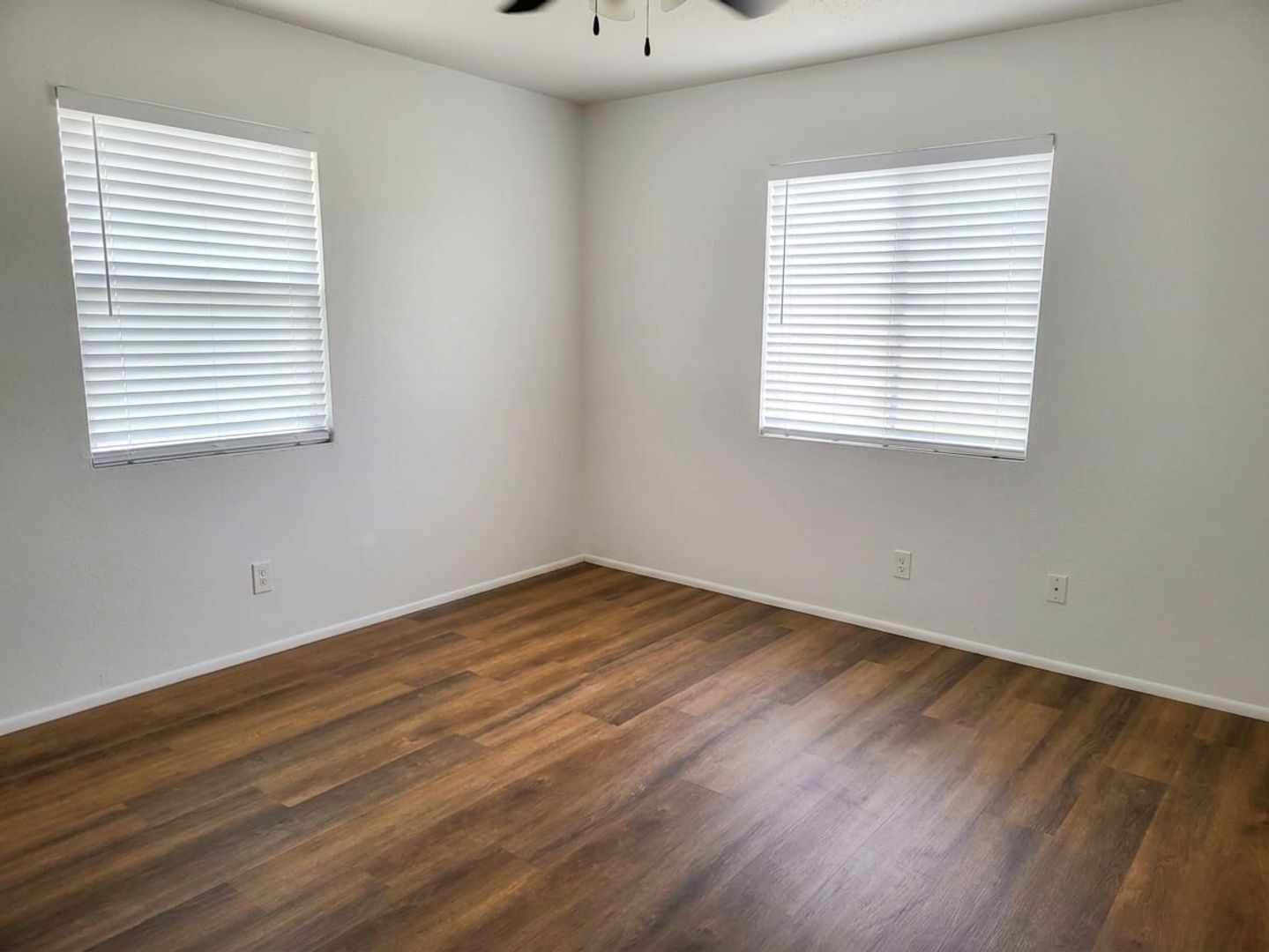 Building Photo - Charming 3BR/2BA House in Lehigh MOVE IN SPECIAL 50% OFF FIRST MONTH RENT!