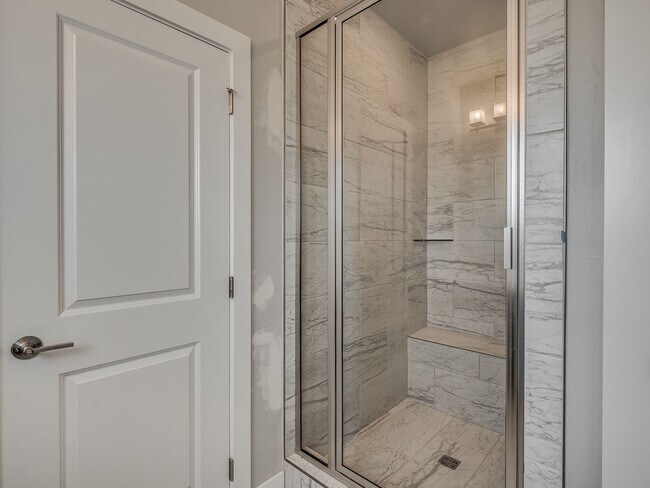 Building Photo - Beautiful New Construction Home in Edmond/...