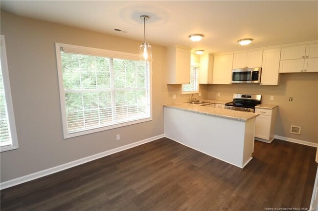 Building Photo - 2023 Bulon Dr