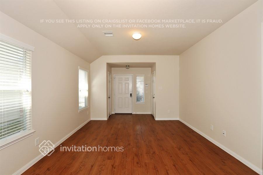 Building Photo - 18731 Dennington Dr