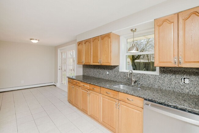 Building Photo - 125 Temi Rd