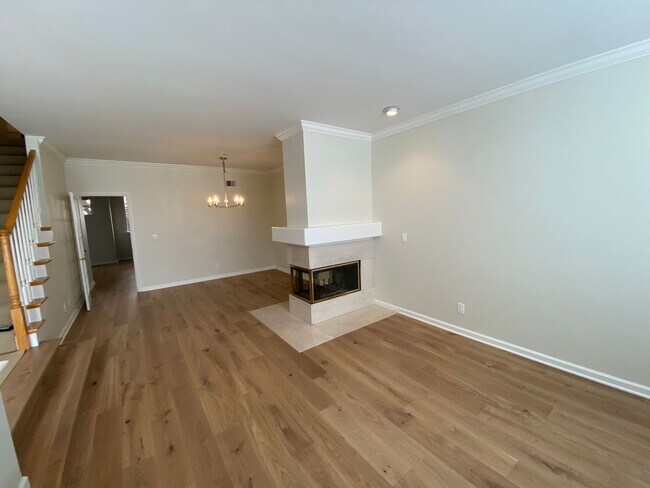 Building Photo - 3421 El Camino Real