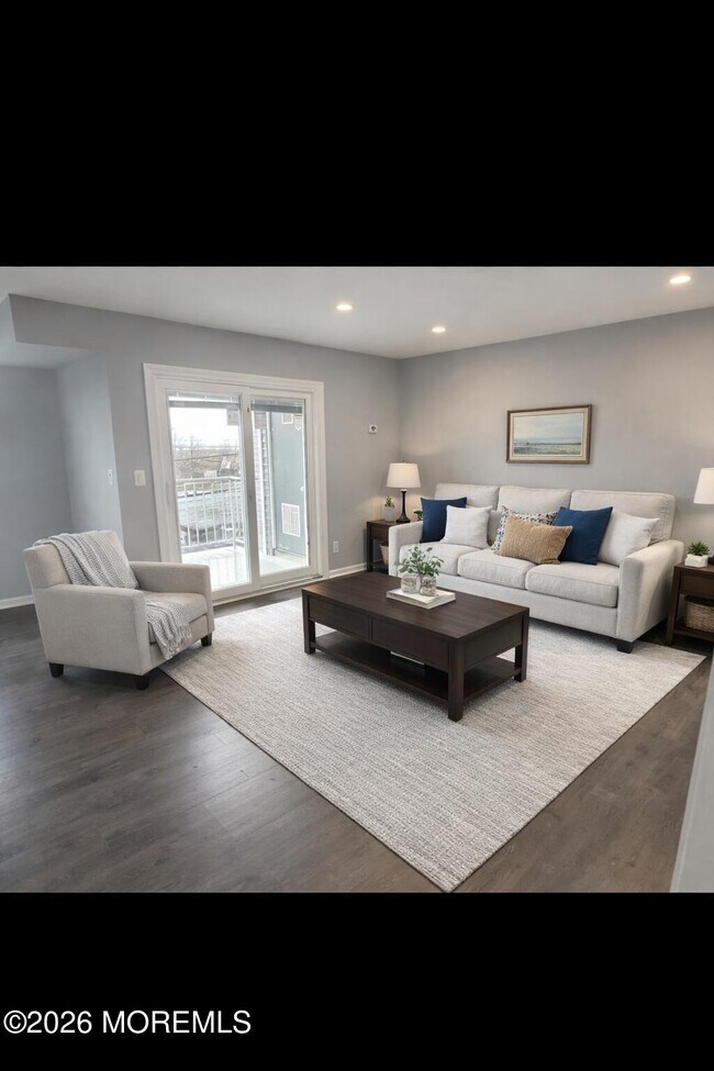 Building Photo - 428 Beachway Ave