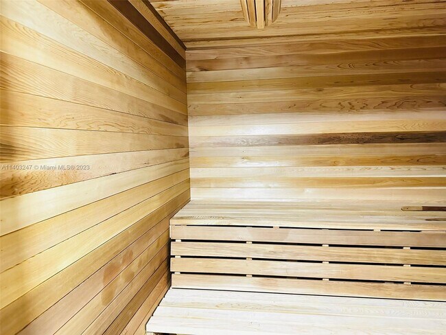 Building Photo - 7330 Ocean Terrace