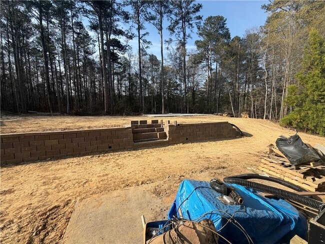 Building Photo - 3336 Camelot Dr NE