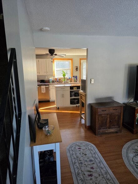 Building Photo - 39 Villa Rd