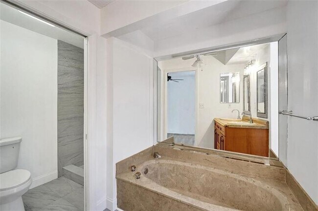 Building Photo - 103 Heatherbrook Way