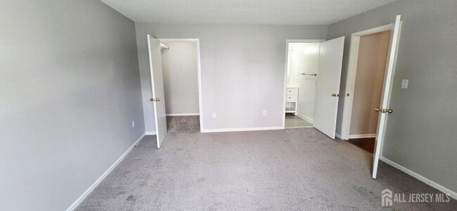 Building Photo - 8207 Tamarron Dr