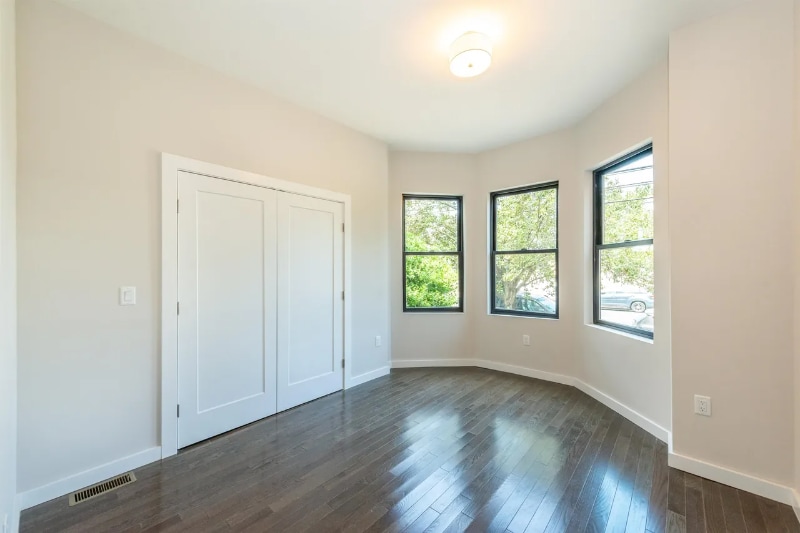 Building Photo - 2212 Palisade Ave