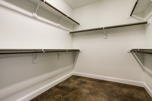 Building Photo - 3141 Greene Ave