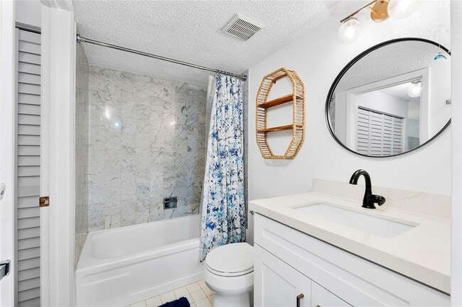 Building Photo - 3909 N Ocean Blvd