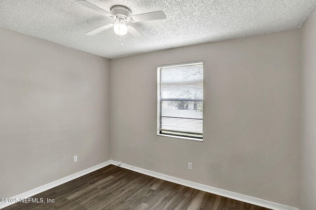 Building Photo - 473 Bentwood Ln