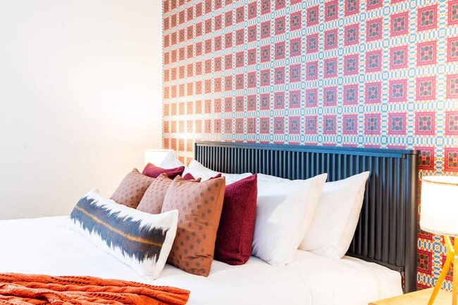 Building Photo - 2002 Chittim Trail Dr