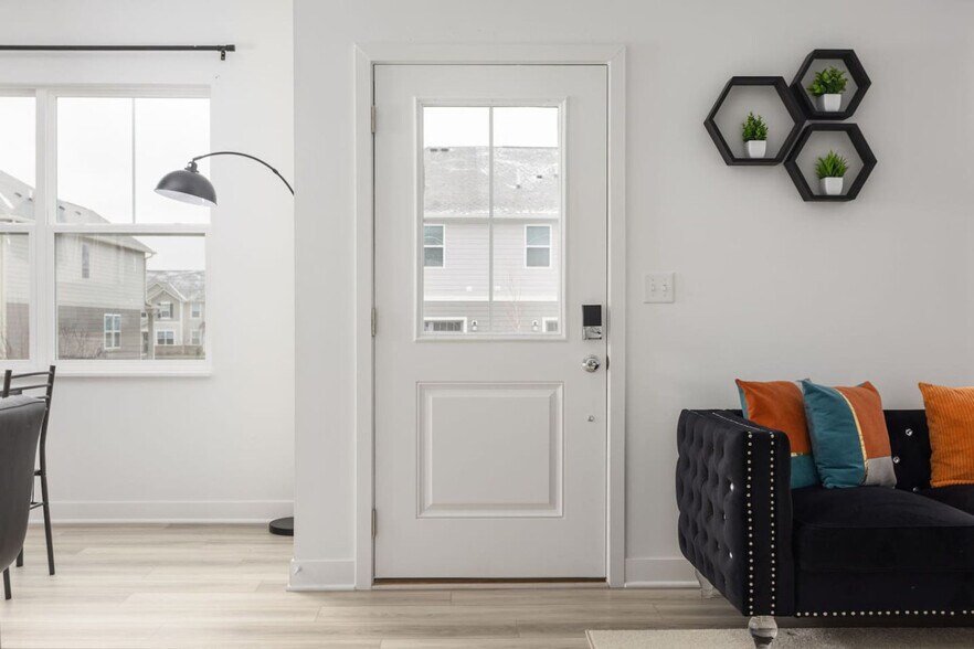 Building Photo - 17355 Wellburn Dr