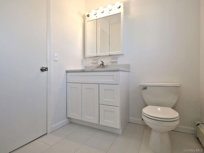 Building Photo - 83 Grandview Ave