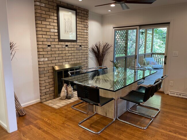 DINING / DEN - 4633 Benton Smith Rd