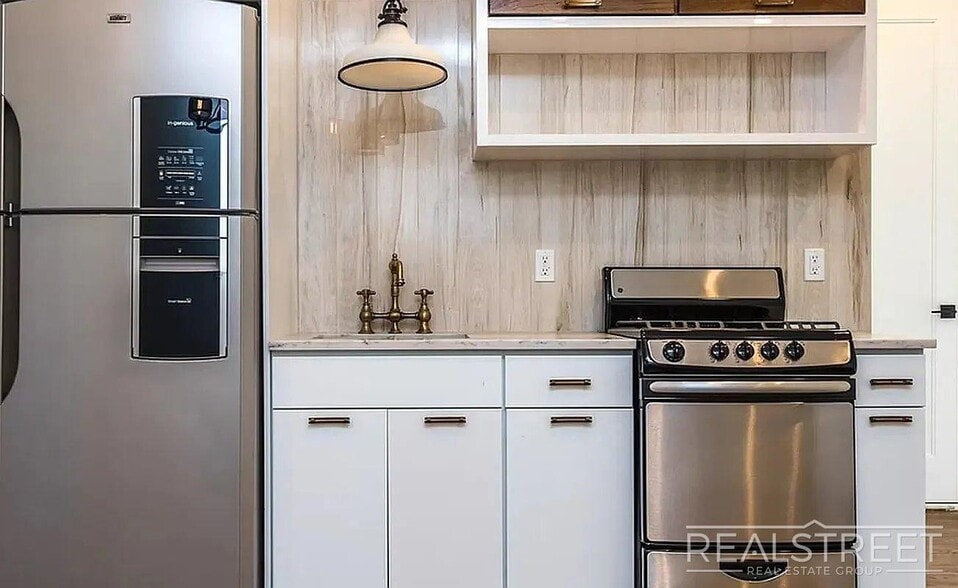 Building Photo - Stockholm Street